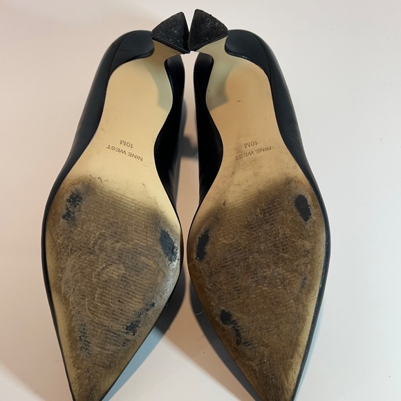 Nine West Workin Pump - Picture 6 of 6